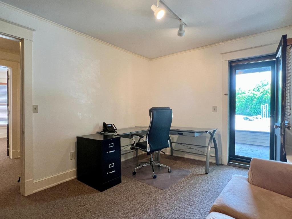 341 Main Street Oneonta, NY 13820 - Photo 9 of 24 Suite 3 - Office #5 (with balcony porch)