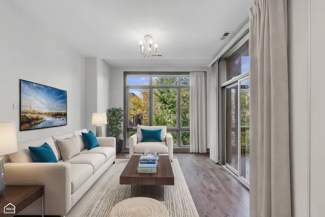 $3,105,000 | 4417 South Indiana Avenue, Chicago, IL 60653