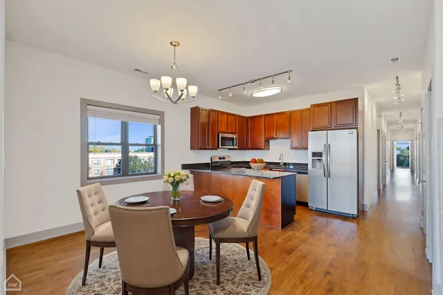 $3,105,000 | 4417 South Indiana Avenue, Chicago, IL 60653