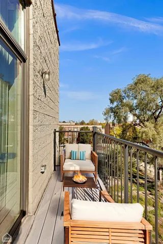 $3,105,000 | 4417 South Indiana Avenue, Chicago, IL 60653