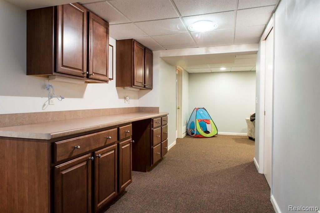1634 Hillside Lane Rochester Hills, MI 48307 - Photo 58 of 61