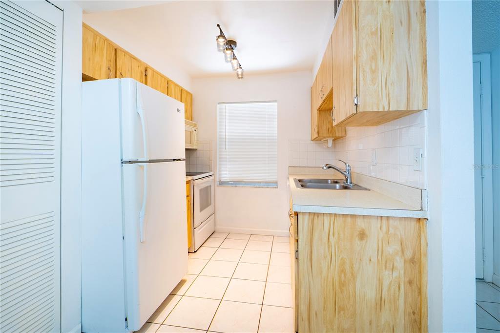 2452 Enterprise Road, Unit 2030 Clearwater, FL 33763 - Photo 18 of 44