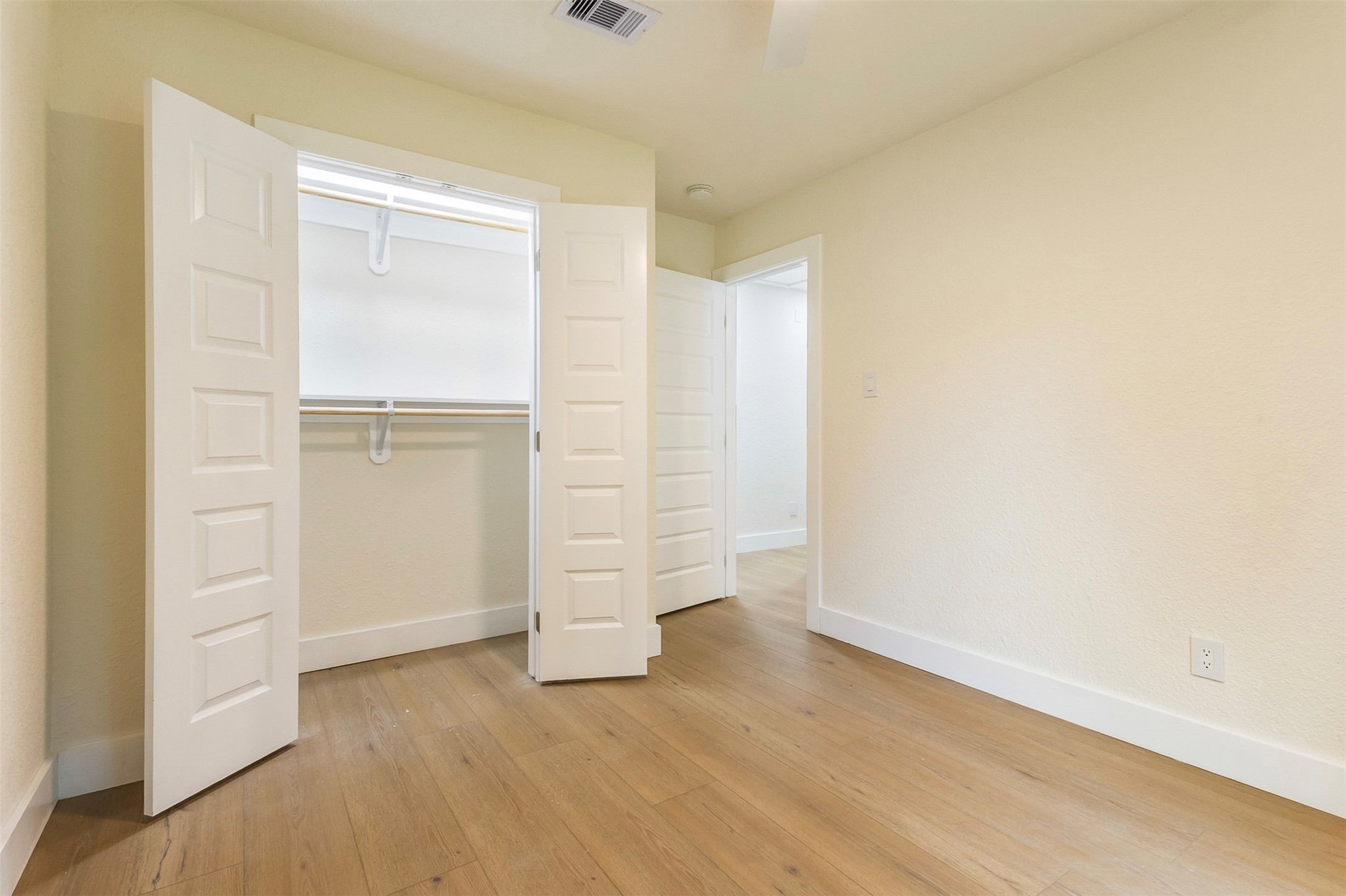 21 North Wavy Oak Circle Spring, TX 77381 - Photo 21 of 35