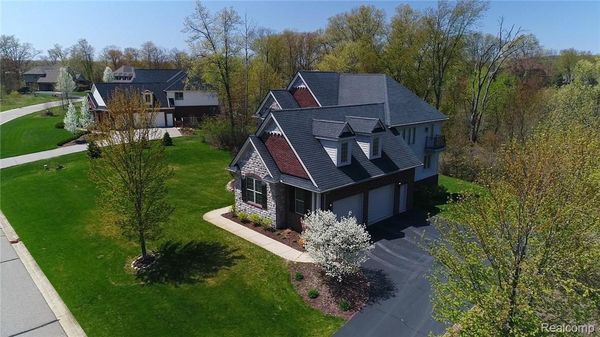 5877 Nottingham Point Brighton, MI 48116 - Photo 8 of 89 DJI_0003-2.jpg