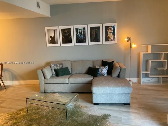 $3,500 | 121 Northeast 34th Street, Unit 1914, Miami, FL 33137