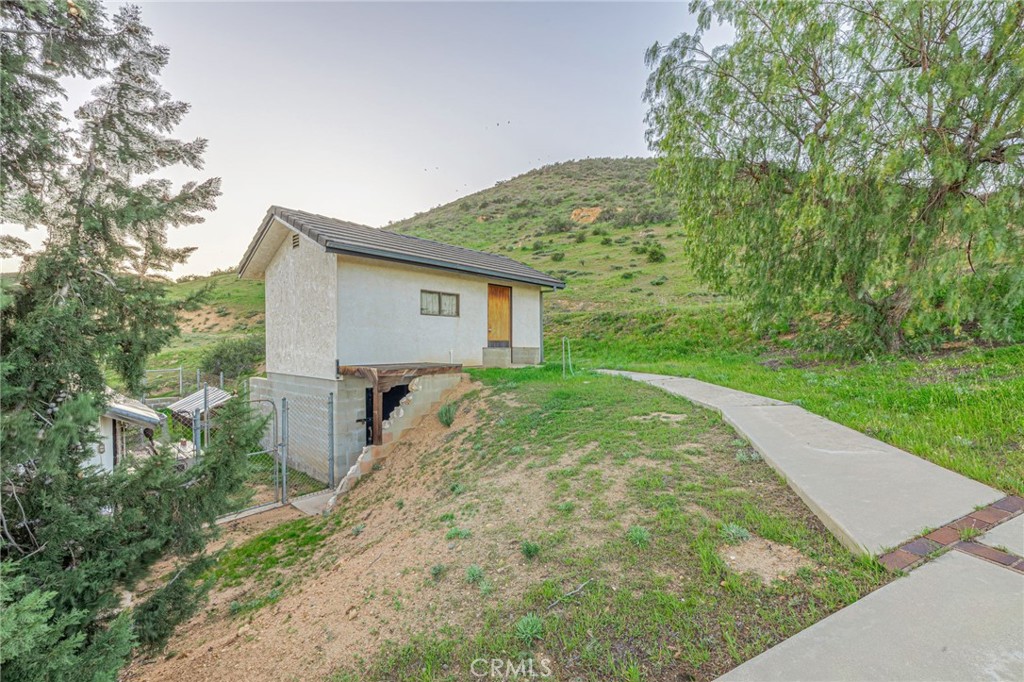 34201 Territory Road Agua Dulce, CA 91390 - Photo 46 of 59