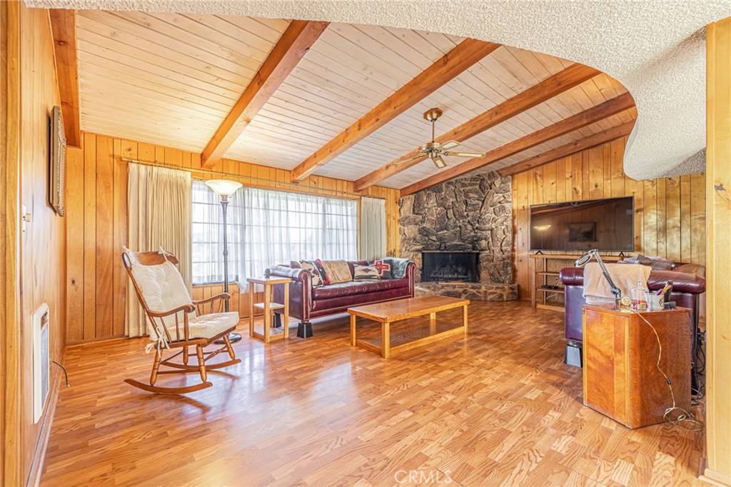 34201 Territory Road Agua Dulce, CA 91390 - Photo 5 of 59