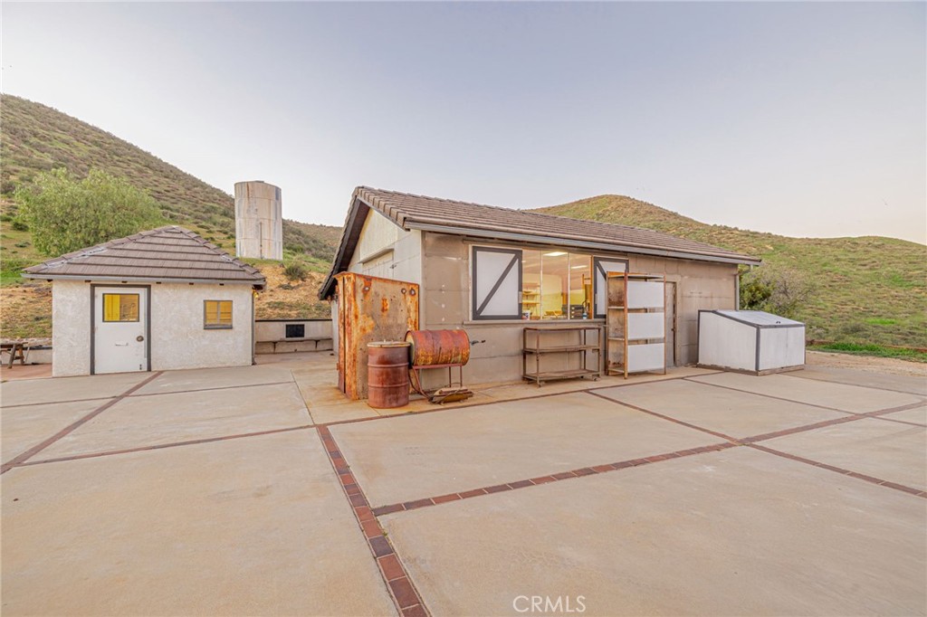 34201 Territory Road Agua Dulce, CA 91390 - Photo 54 of 59