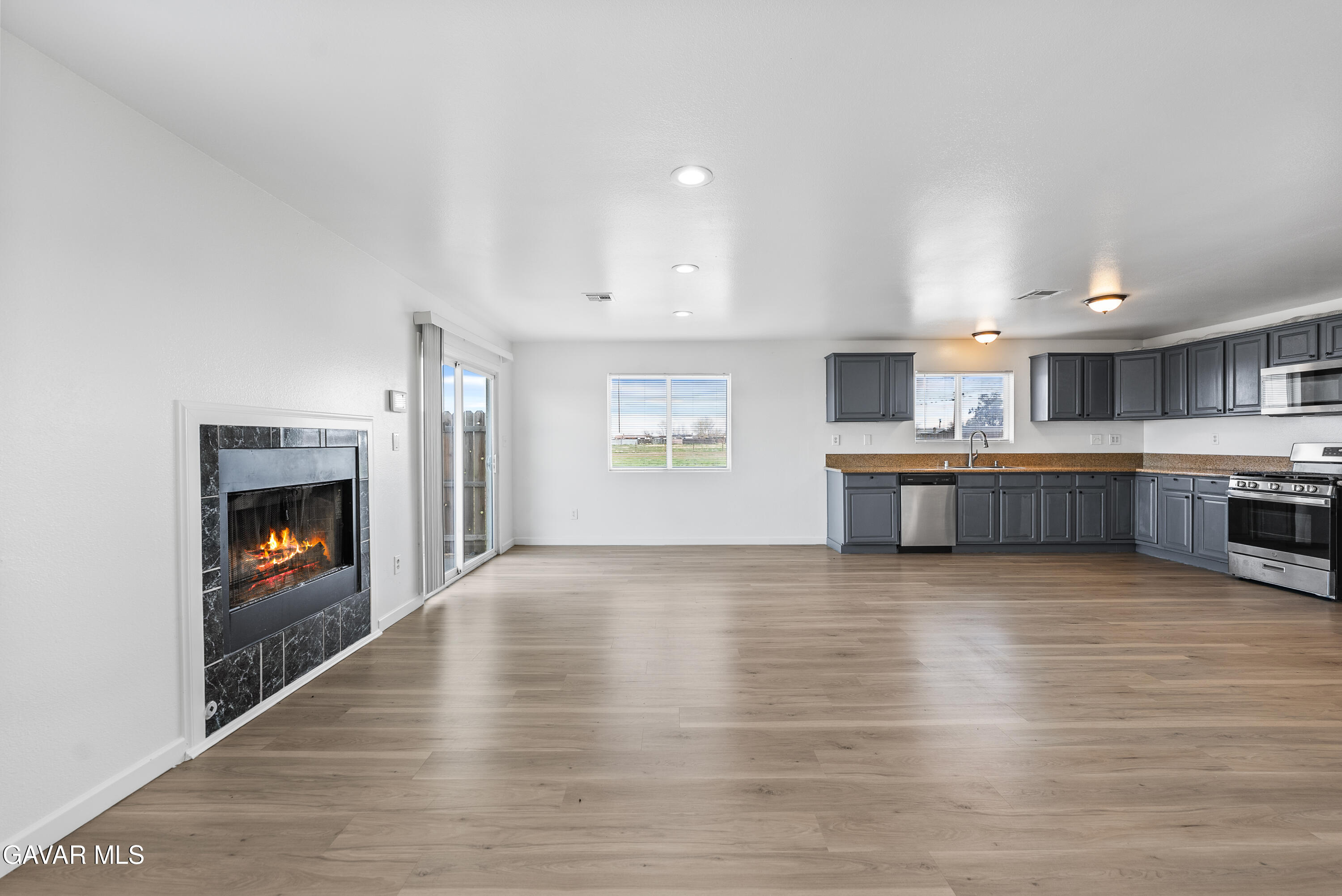 9249 East Ave R 4 Littlerock, CA 93543 - Photo 13 of 30 E Ave R4-15