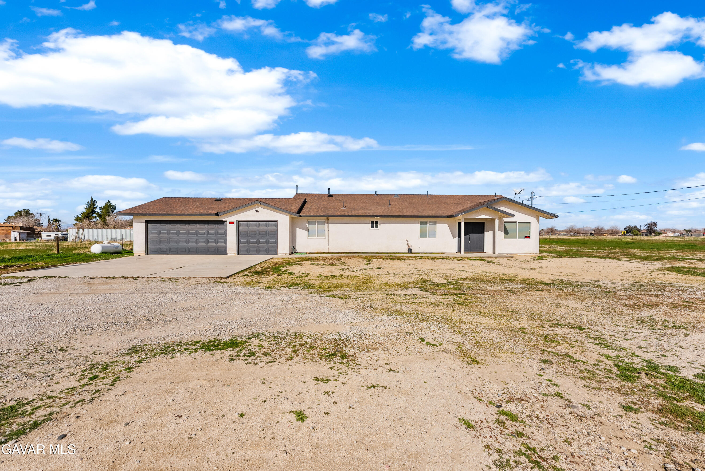 9249 East Ave R 4 Littlerock, CA 93543 - Photo 2 of 30 E Ave R4-2