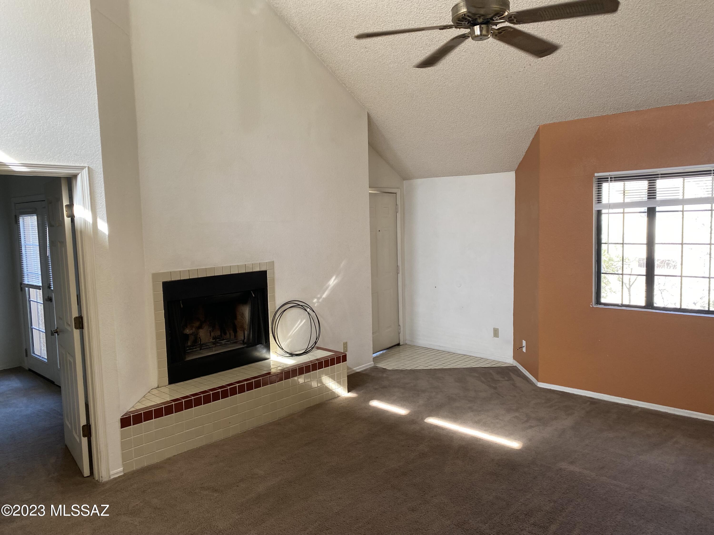 1200 East River Road, Unit J132 Tucson, AZ 85718 - Photo 4 of 10
