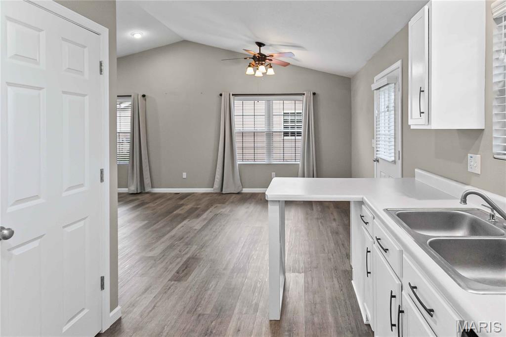 428 Pheasant Lane Moro, IL 62067 - Photo 21 of 59