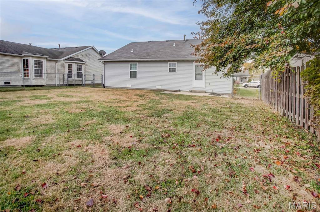 428 Pheasant Lane Moro, IL 62067 - Photo 37 of 59