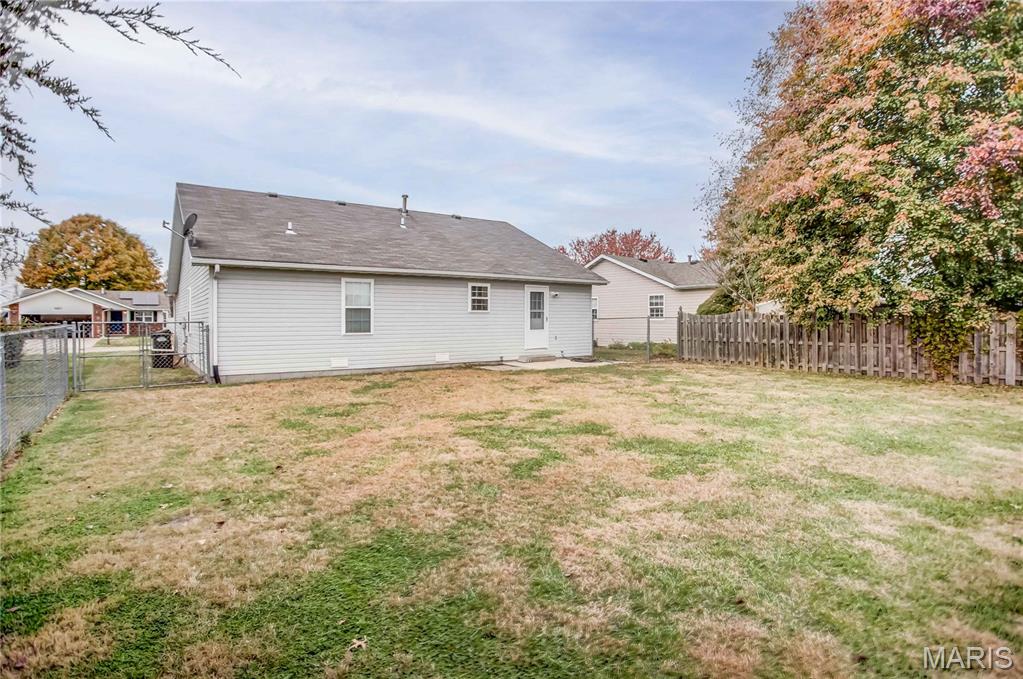 428 Pheasant Lane Moro, IL 62067 - Photo 39 of 59