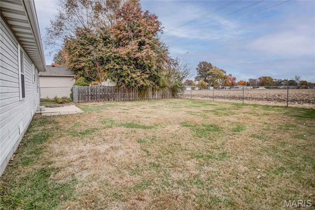 428 Pheasant Lane Moro, IL 62067 - Photo 41 of 59