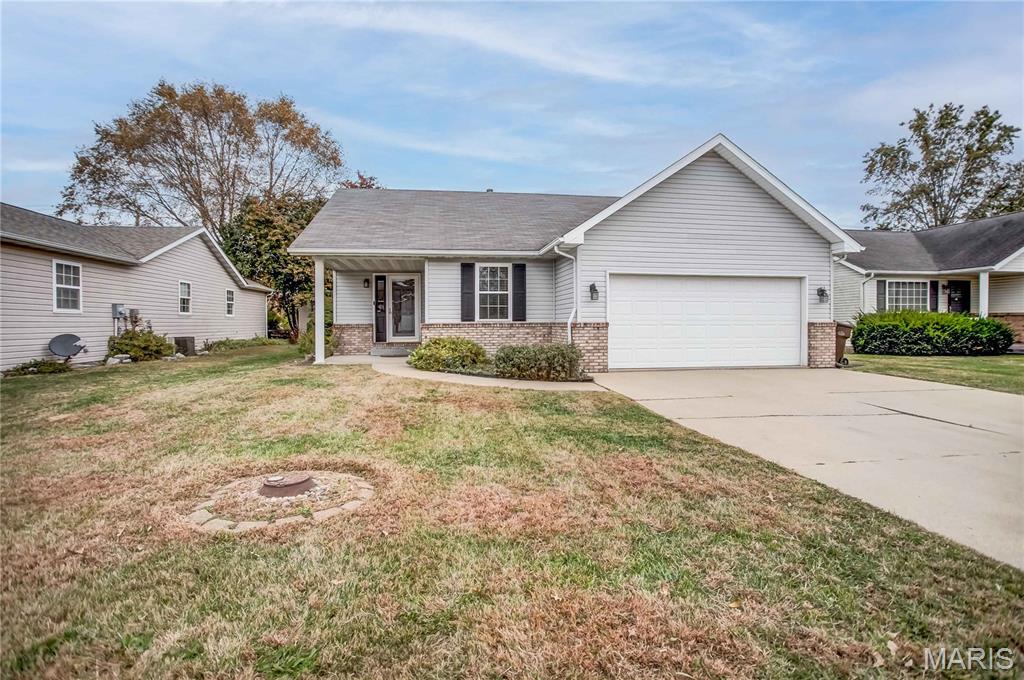 428 Pheasant Lane Moro, IL 62067 - Photo 6 of 59