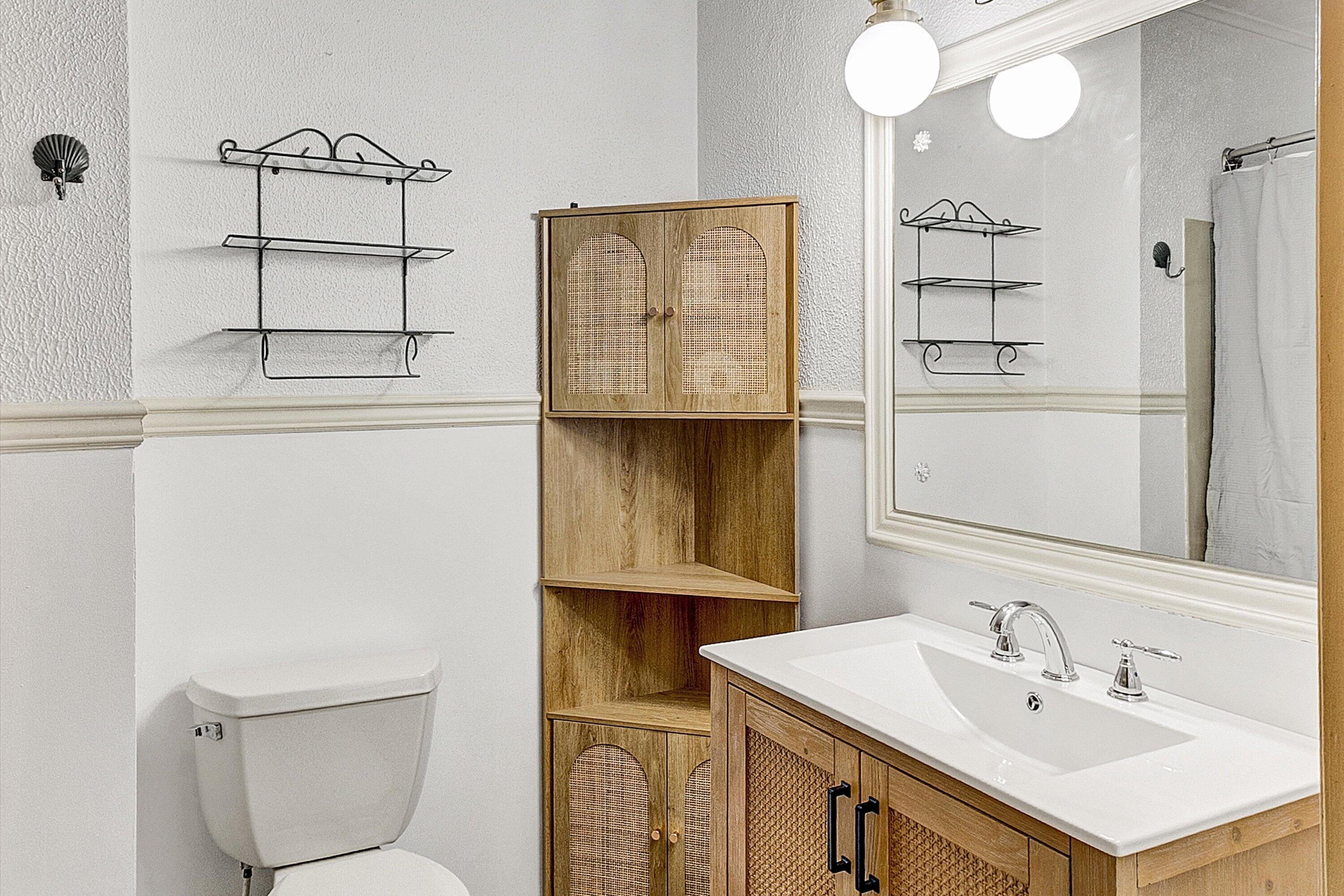 2015 Evergreen Road Covington, VA 24426 - Photo 15 of 46 a bathroom with a sink toilet and mirror