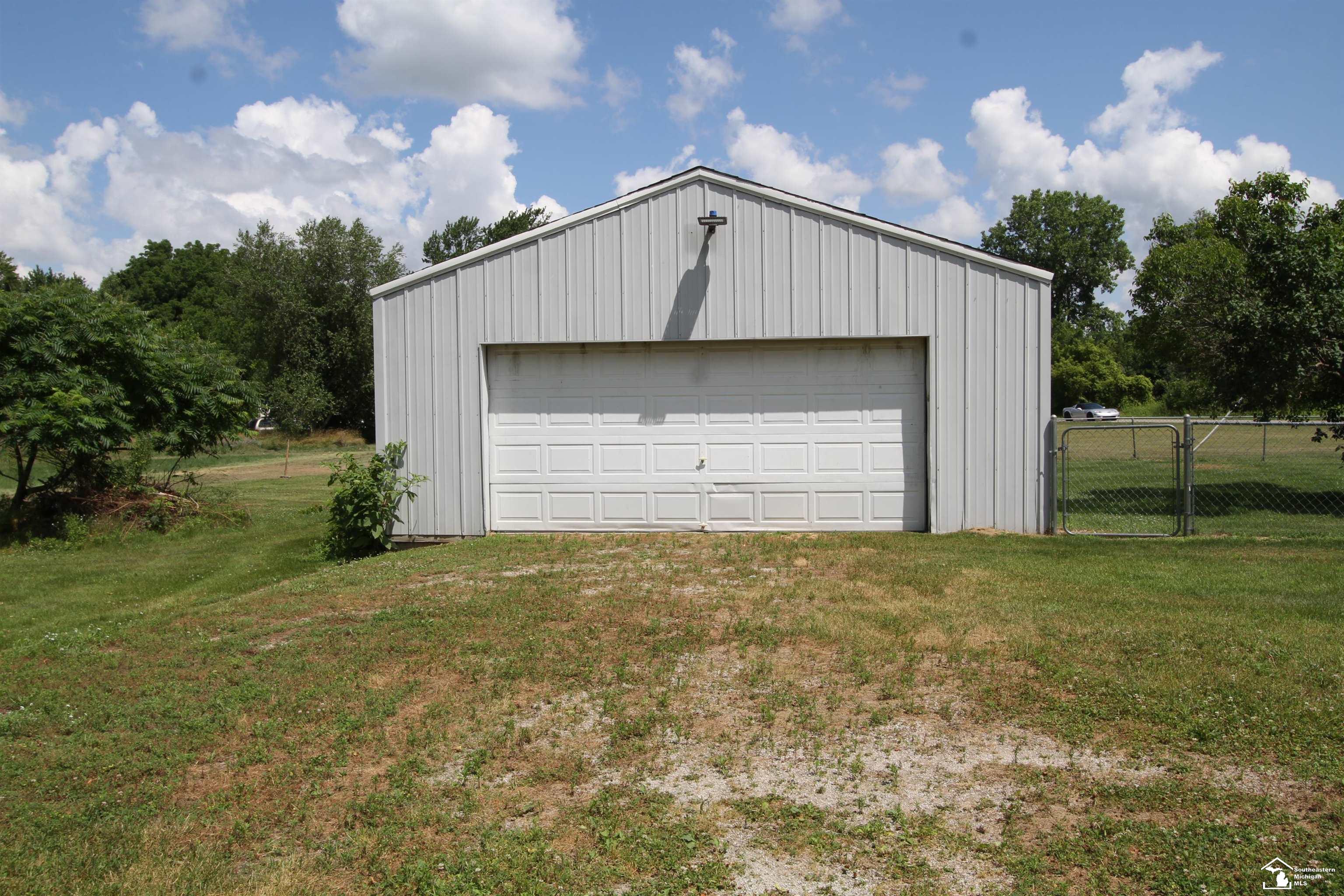 10865 Plank Road Milan, MI 48160 - Photo 25 of 26