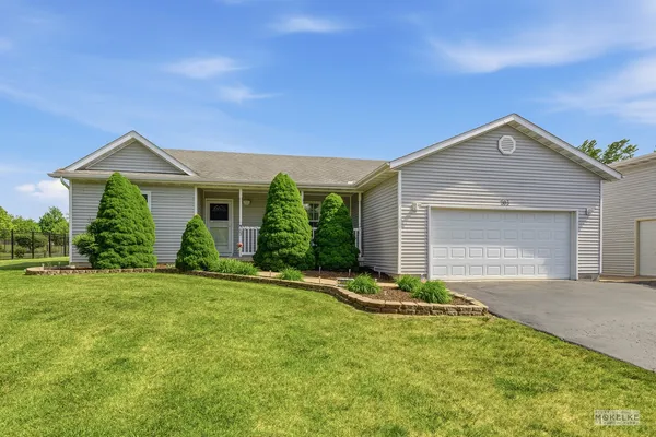 $429,900 | 703 West Sycamore Street, Millington, IL 60537