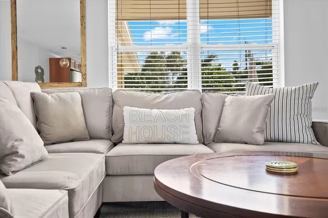 $16,000 | 327 Avenida Milano, Sarasota, FL 34242