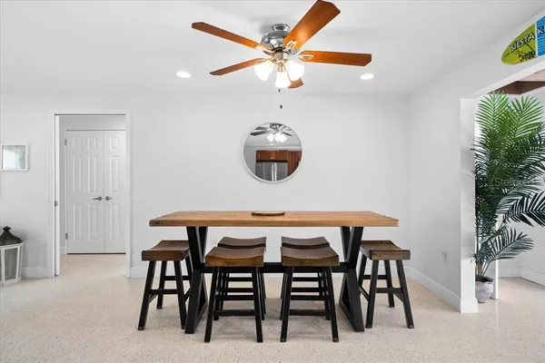 $9,000 | 327 Avenida Milano, Sarasota, FL 34242