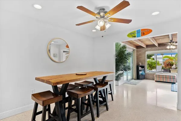 $9,000 | 327 Avenida Milano, Sarasota, FL 34242