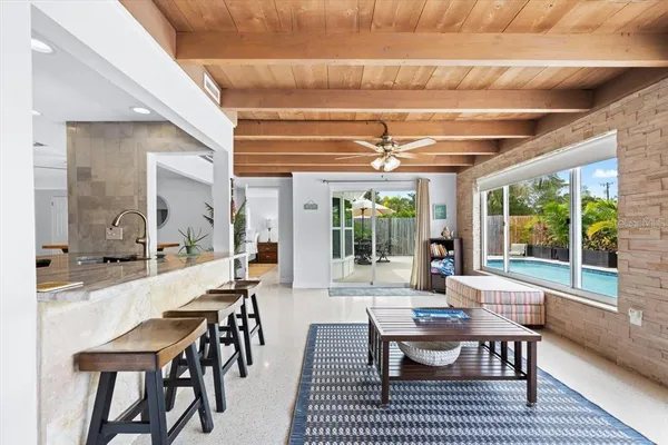 $9,000 | 327 Avenida Milano, Sarasota, FL 34242