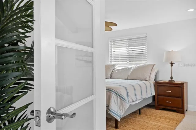 $16,000 | 327 Avenida Milano, Sarasota, FL 34242