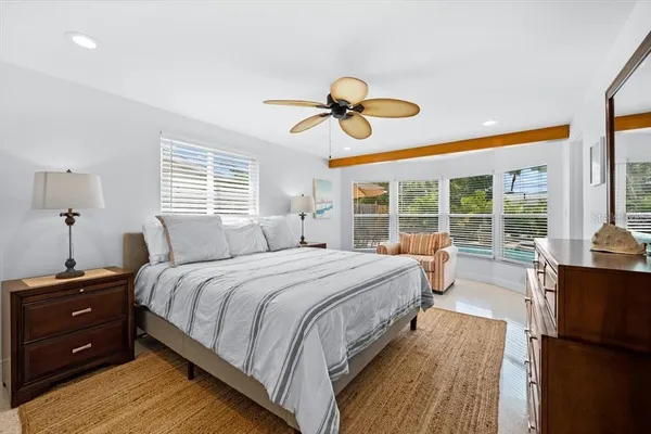 $9,000 | 327 Avenida Milano, Sarasota, FL 34242