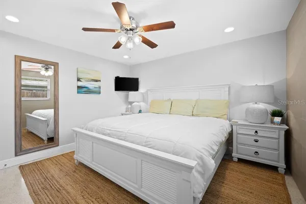 $9,000 | 327 Avenida Milano, Sarasota, FL 34242