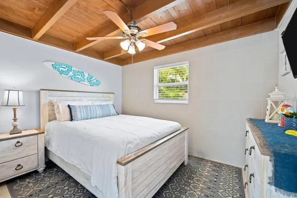 $9,000 | 327 Avenida Milano, Sarasota, FL 34242