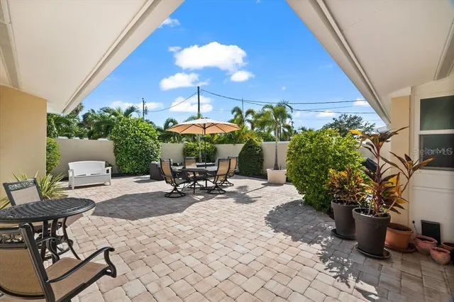 $16,000 | 327 Avenida Milano, Sarasota, FL 34242