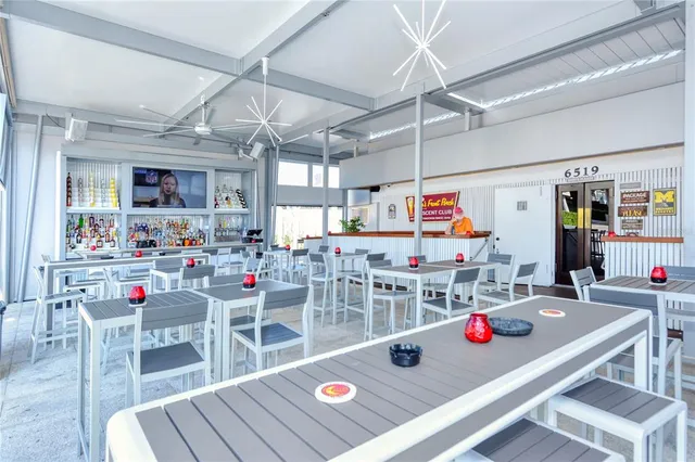 $16,000 | 327 Avenida Milano, Sarasota, FL 34242