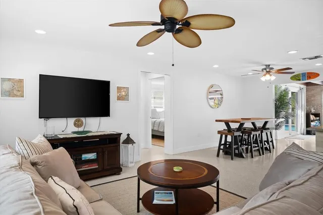 $16,000 | 327 Avenida Milano, Sarasota, FL 34242