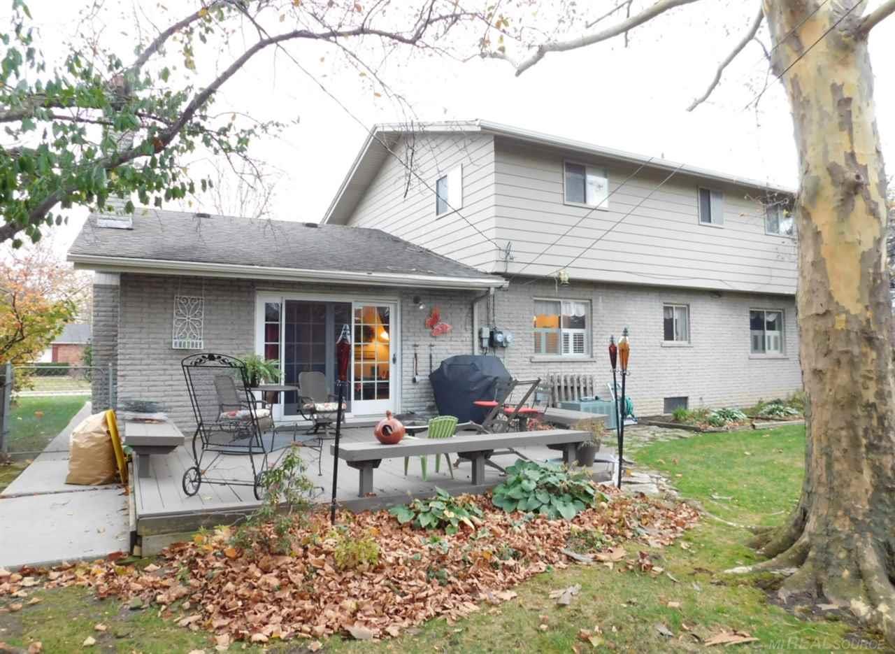 1091 Canterbury Road Grosse Pointe Woods, MI 48236 - Photo 20 of 26