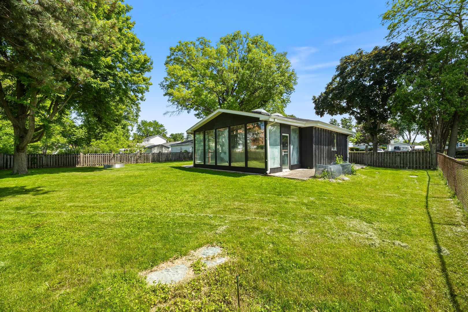 564 West Harrison Road Lombard, IL 60148 - Photo 31 of 33