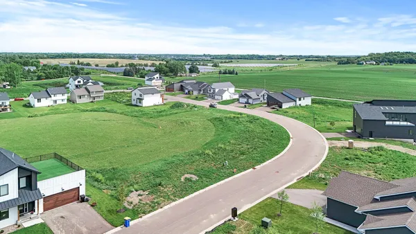 $114,900 | 9943 14th Circle Northeast, St. Michael, MN 55376