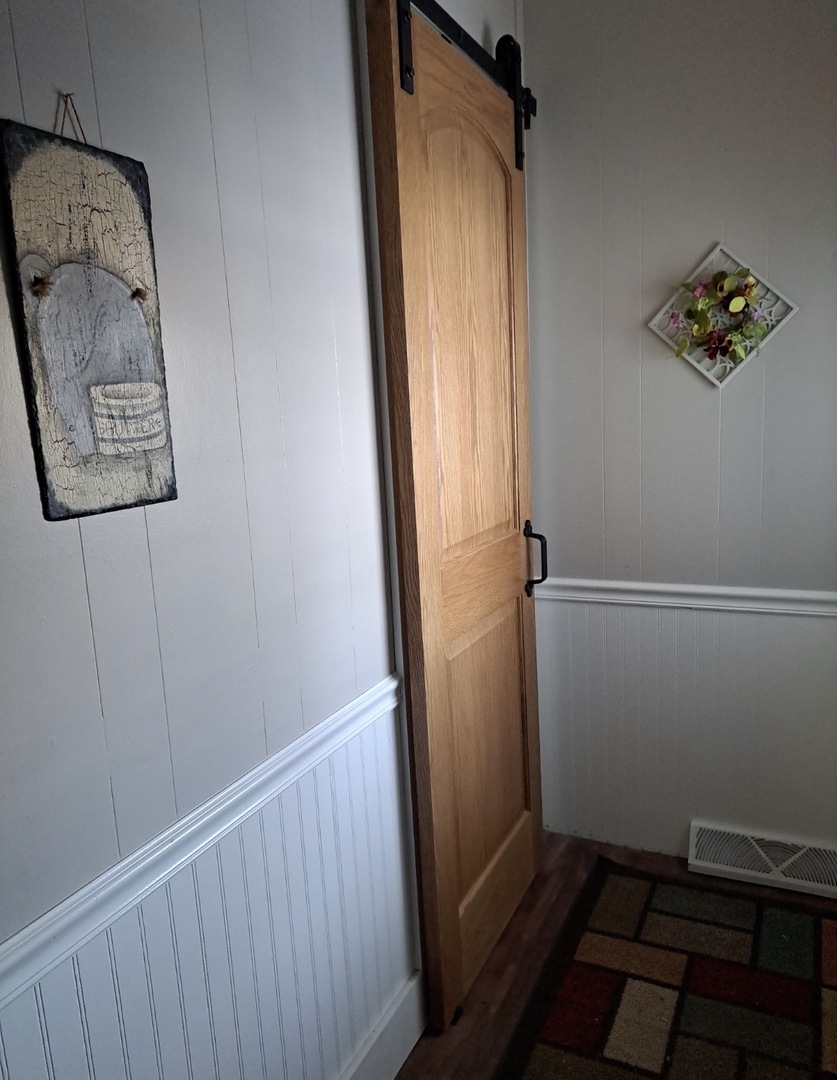 196 South Henning Road Danville, IL 61832 - Photo 14 of 42