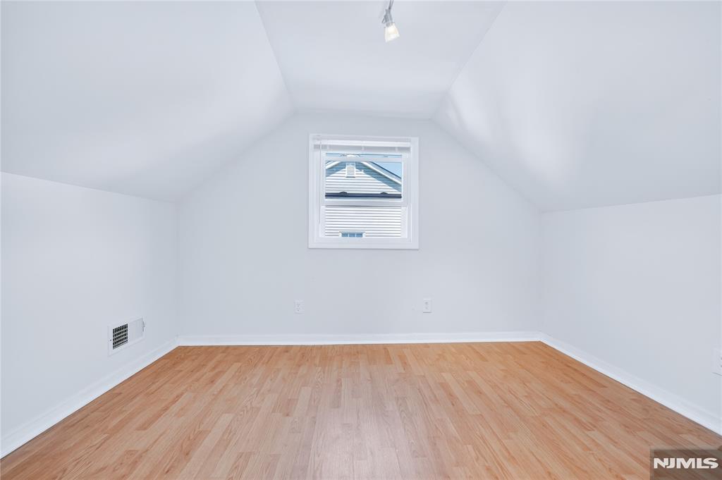12 Stony Hill Road Clifton, NJ 07013 - Photo 23 of 35