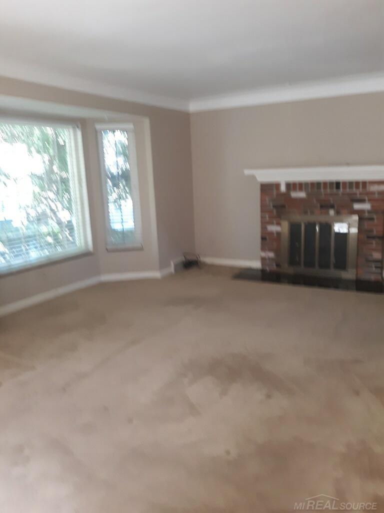 1728 Hampton Road Grosse Pointe Woods, MI 48236 - Photo 5 of 8