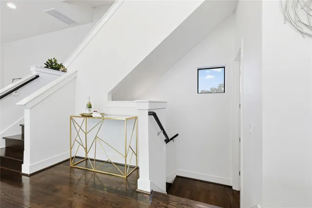 $499,900 | 2203 Colorado Street, Houston, TX 77007