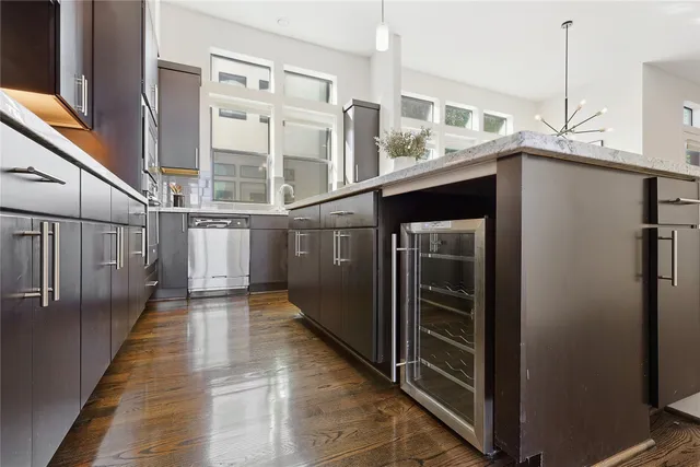 $499,900 | 2203 Colorado Street, Houston, TX 77007