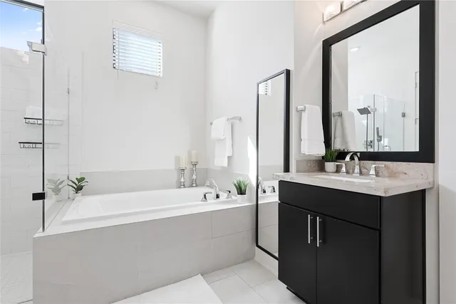 $499,900 | 2203 Colorado Street, Houston, TX 77007