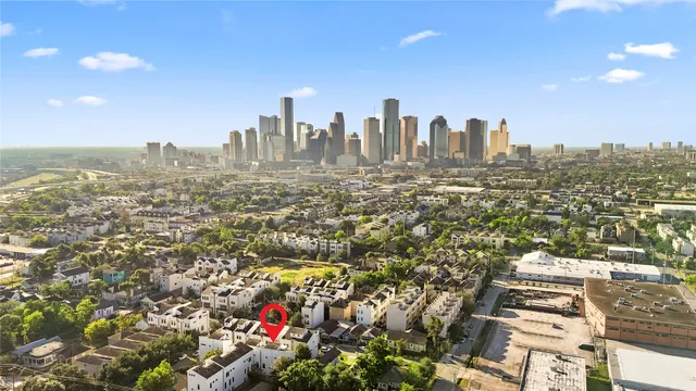 $499,900 | 2203 Colorado Street, Houston, TX 77007