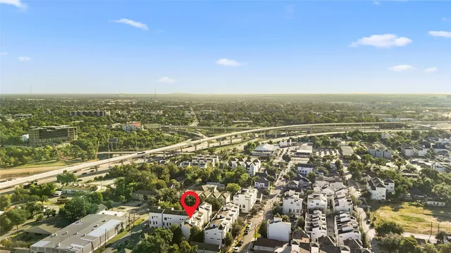 $499,900 | 2203 Colorado Street, Houston, TX 77007