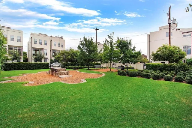 $499,900 | 2203 Colorado Street, Houston, TX 77007