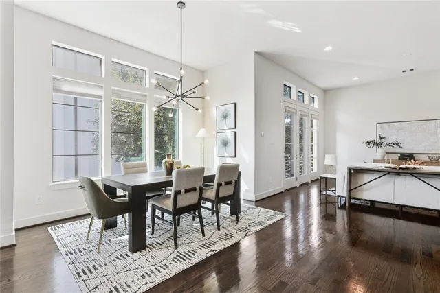 $499,900 | 2203 Colorado Street, Houston, TX 77007