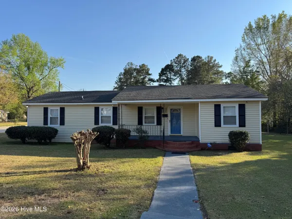 $160,000 | 325 Tuskeegee Drive, Laurinburg, NC 28352