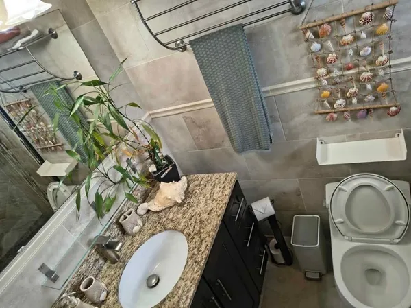 $1,200 | 5741 Southwest 24th Avenue, Unit B, Fort Lauderdale, FL 33312