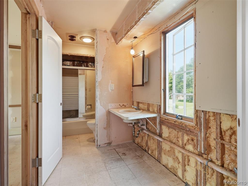61400 Romeo Plank Road Ray, MI 48096 - Photo 64 of 99 Gallery Image 64